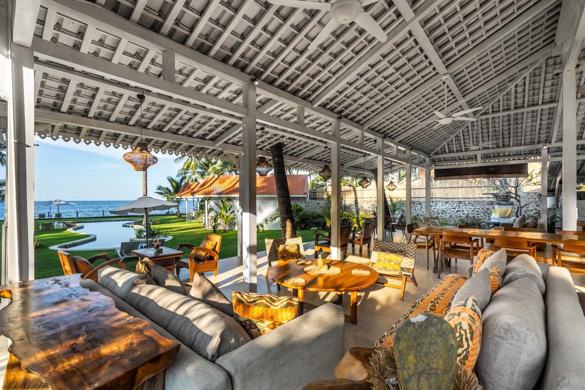Senang Resort Tianyar Exterior foto
