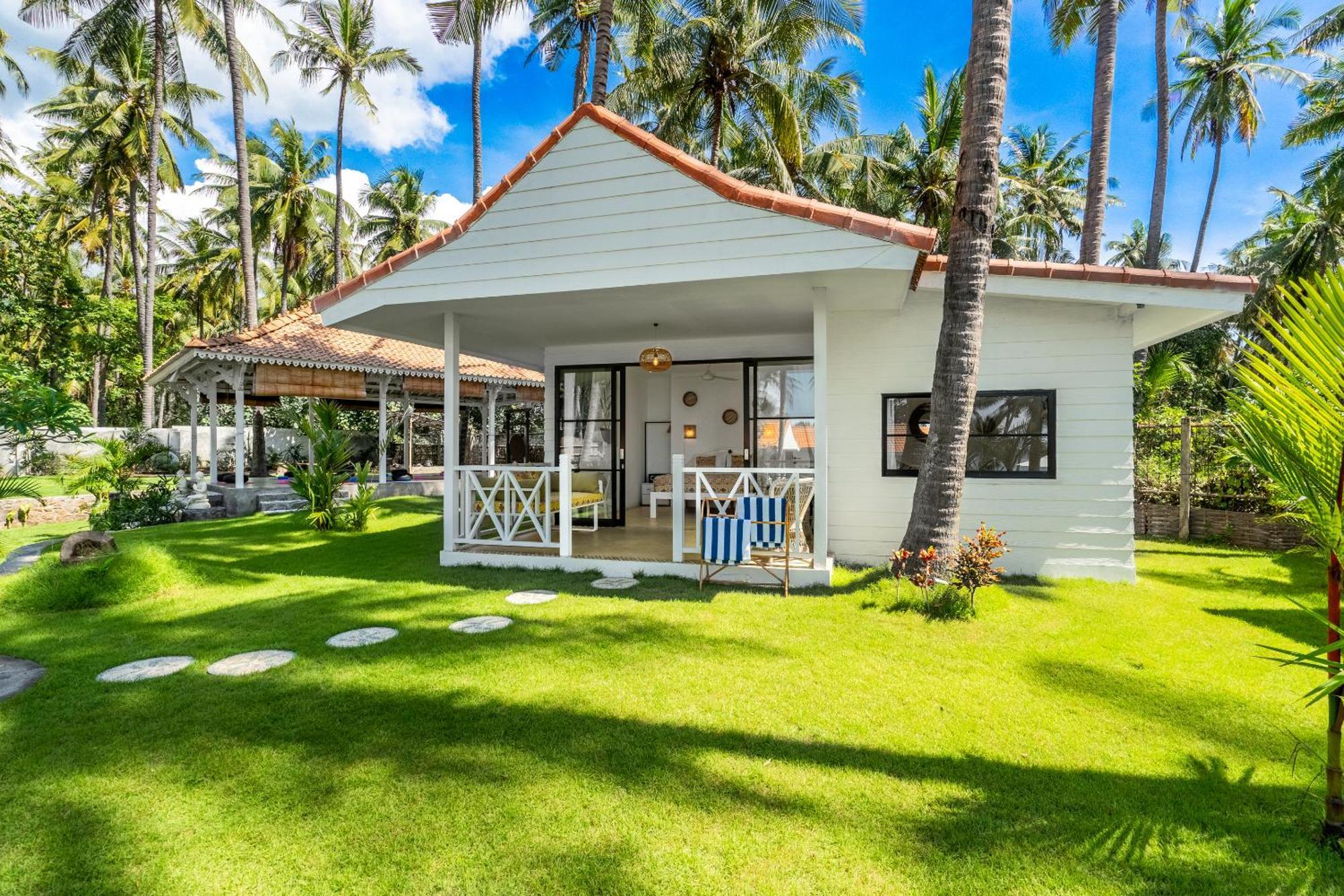 Senang Resort Tianyar Exterior foto